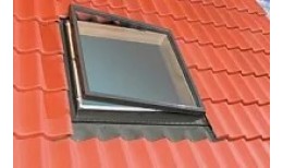 Мансардное окно-люк для выхода на крышу FAKRO WLI