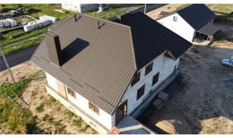 Металлочерепица квинта плюс 0,5 GreenCoat Pural BT, matt RR 32 темно-коричневый (RAL 8019 серо-коричневый)