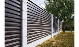 Нащельник (для калиток и ворот) 25х35 жалюзи Milan, Tokyo, Palermo 0,5 GreenCoat Pural BT, matt с пленкой RR 32 темно-коричневый (RAL 8019 серо-коричневый) (L2,5)